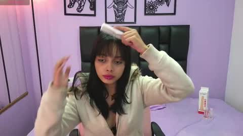 Karoline online show from 09.17.25