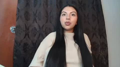Snapshot of karolineburnx chatting on 08.04.26 Isa online show from 08.04.26