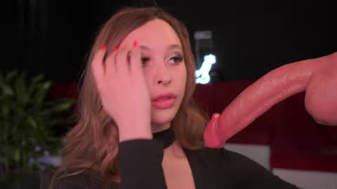 Caroline online show from 04.22.26