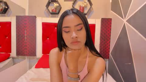 Karol online show from 11.18.25