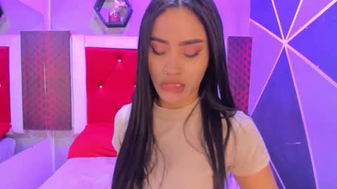 Karol online show from 11.22.25