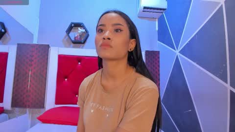 Karol online show from 11.24.25