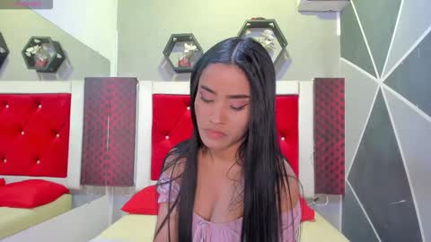 Karol online show from 11.25.25