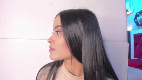 Karol online show from 04.18.26