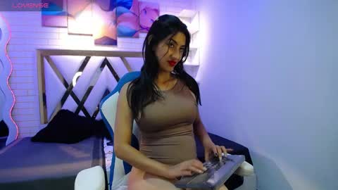 Snapshot of kary_garcia chatting on 04.25.26 KARY online show from 04.25.26