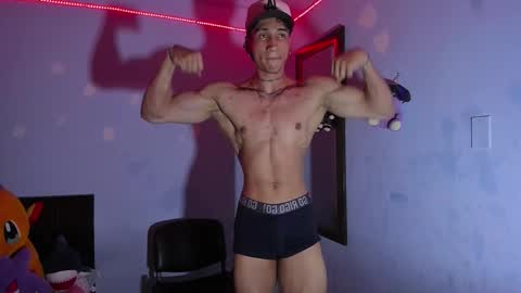 Snapshot of karybig3 chatting on 10.06.25 ---Kary--- online show from 10.06.25