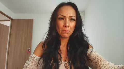 Snapshot of kasandra_mature_ chatting on 12.31.24 Kasandra Mature online show from 12.31.24