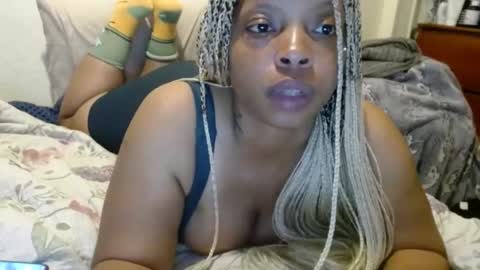 Snapshot of kashmoniy chatting on 02.14.25 kashmoniy online show from 02.14.25