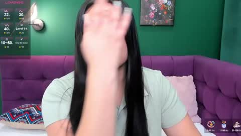 Snapshot of kassandra__grey chatting on 01.21.25 Kassandra 3 online show from 01.21.25