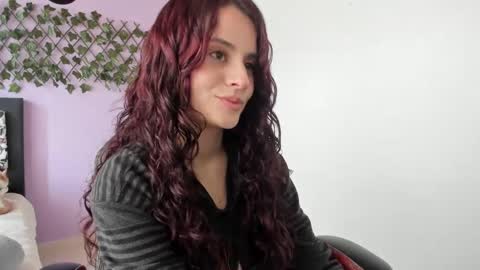 Snapshot of kassandra_james chatting on 12.15.24 kassandra james online show from 12.15.24