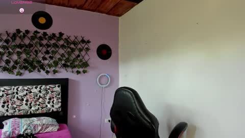 Snapshot of kassandra_james chatting on 01.15.25 kassandra james online show from 01.15.25