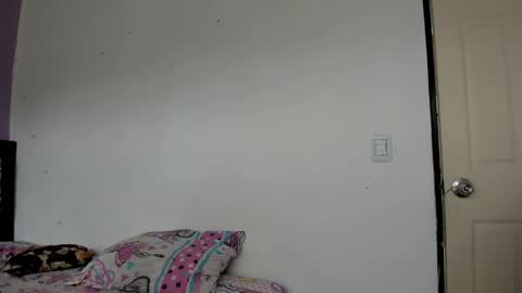 Snapshot of kassandra_james chatting on 02.24.25 kassandra james online show from 02.24.25