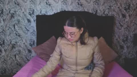 Snapshot of kassandra_james chatting on 01.09.26 kassandra james online show from 01.09.26