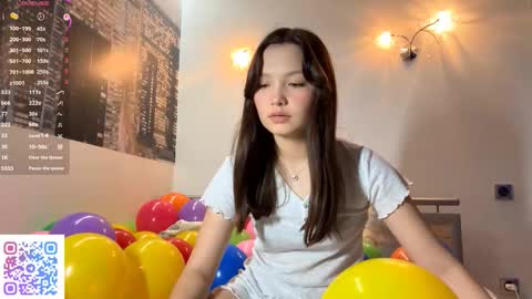 Kira online show from 09.12.25