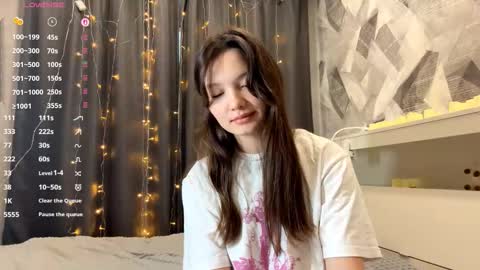 Kira online show from 12.02.25