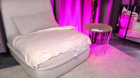 KassyClaire online show from 07.31.26