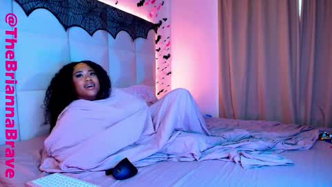 Snapshot of kat2025 chatting on 10.19.25 BriannaBrave online show from 10.19.25