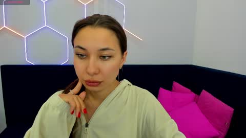 Snapshot of kat__cat chatting on 05.03.26 kat__cat online show from 05.03.26