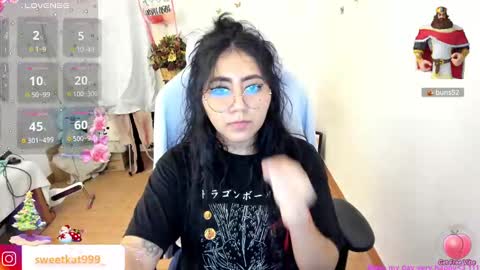 Snapshot of kat_ly_chan chatting on 12.22.24 Kat       online show from 12.22.24