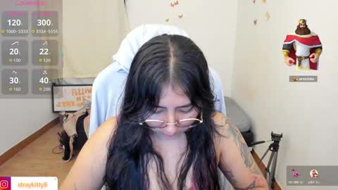 Snapshot of kat_ly_chan chatting on 10.07.25 Kat       online show from 10.07.25