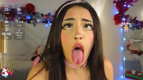 Snapshot of kat_saky chatting on 12.17.25 Saky online show from 12.17.25