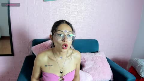 Snapshot of kat_santana chatting on 04.11.26 Kat Santana online show from 04.11.26