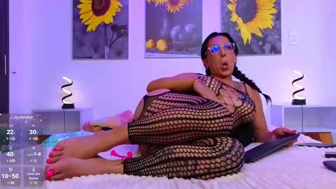 Katalina online show from 02.21.25