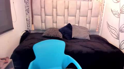 K A T A  H O O T online show from 11.14.25