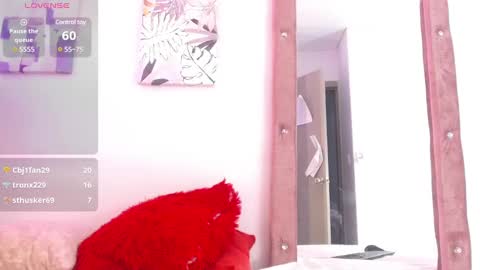Snapshot of kataleya_monet chatting on 02.19.25 kataleya monet online show from 02.19.25
