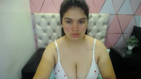 Snapshot of katalina_santana25 chatting on 09.08.25 katalina santana25 online show from 09.08.25