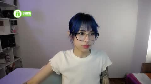 Snapshot of katara_a chatting on 04.28.26 Maca online show from 04.28.26