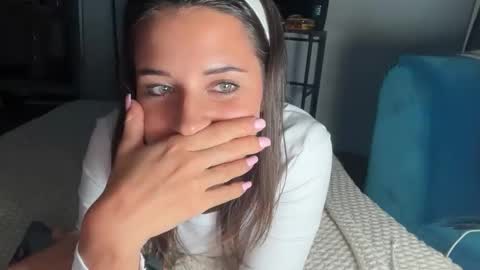 katarasimon online show from 11.22.25