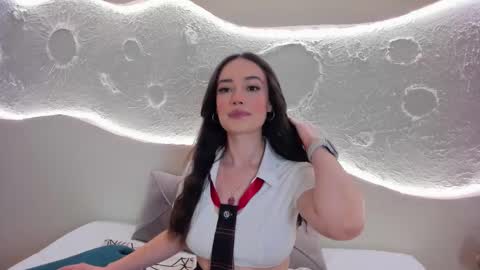 Kate online show from 11.24.25