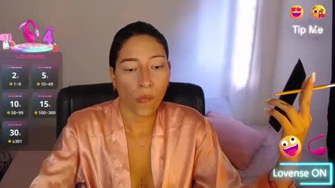 Snapshot of kate_arden chatting on 09.22.25 Carla Palmer online show from 09.22.25