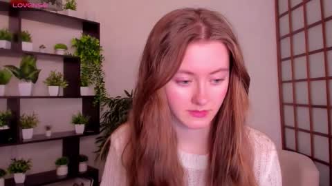 Snapshot of kate_cuddle chatting on 11.27.25 Kate online show from 11.27.25