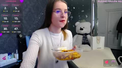 Snapshot of kate_jonson chatting on 02.15.26 .Be kind and gentle with me and I will do my best for you. online show from 02.15.26