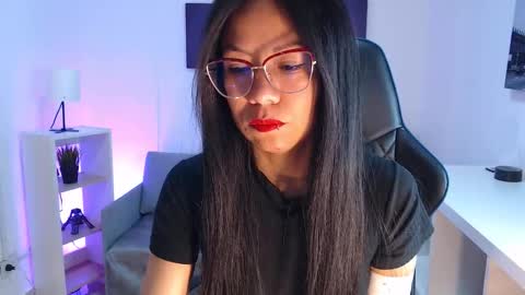 Snapshot of kate_owenns chatting on 09.17.25 Kate online show from 09.17.25
