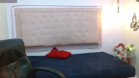 kate online show from 12.23.25