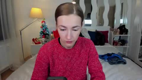 kate_redgar online show from 01.17.25