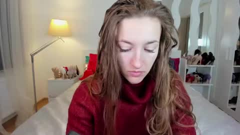 kate_redgar online show from 02.20.25