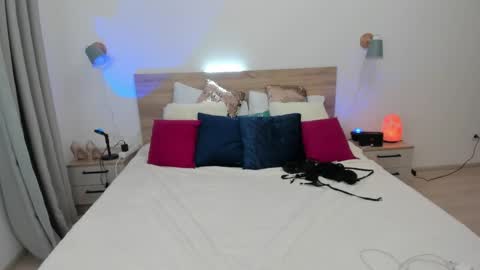 kate_redgar online show from 10.10.25