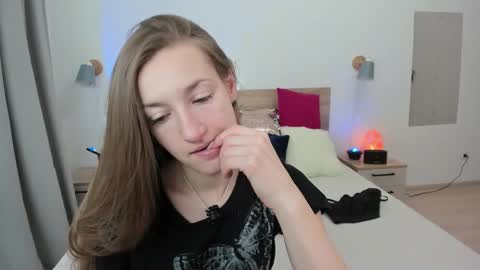 Snapshot of kate_redgar chatting on 02.21.26 kate_redgar online show from 02.21.26