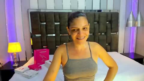 Snapshot of kate_roose chatting on 05.07.26 kate_roose online show from 05.07.26