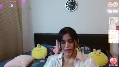 kateangelly online show from 11.18.25