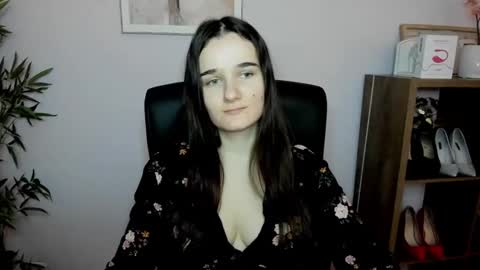 Snapshot of katedesire chatting on 02.08.25 Kate  online show from 02.08.25