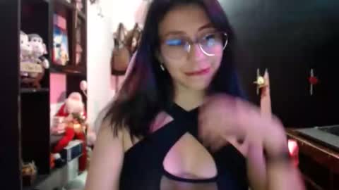 Snapshot of kateeen18 chatting on 03.17.26 Kateeen18 online show from 03.17.26