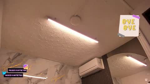 Im Katherine but call me Kate  online show from 02.25.26