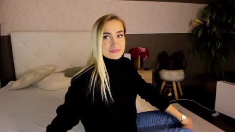 KateOwyns online show from 12.04.24