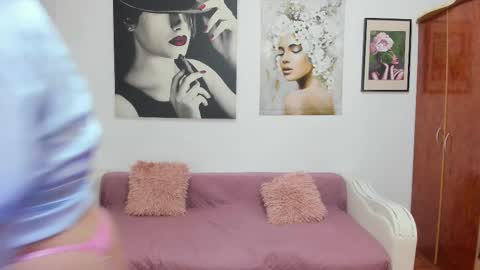 Anna online show from 10.20.25