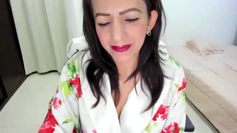 Snapshot of katerinamilf_ chatting on 02.05.26 kata online show from 02.05.26